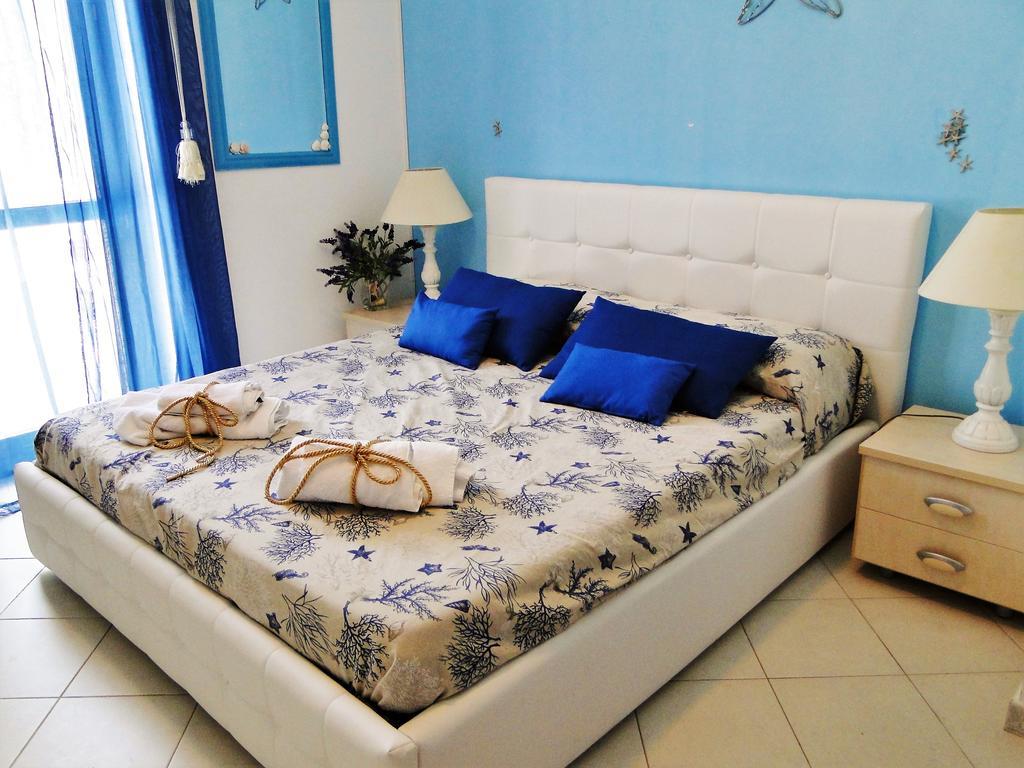 Bed and Breakfast Le Vele à Campofelice Di Roccella Extérieur photo