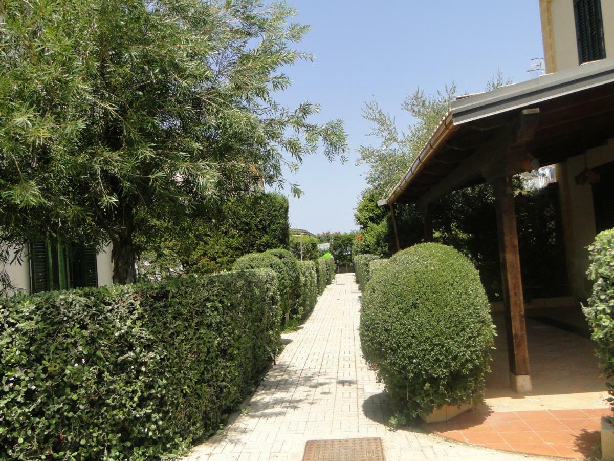 Bed and Breakfast Le Vele à Campofelice Di Roccella Extérieur photo