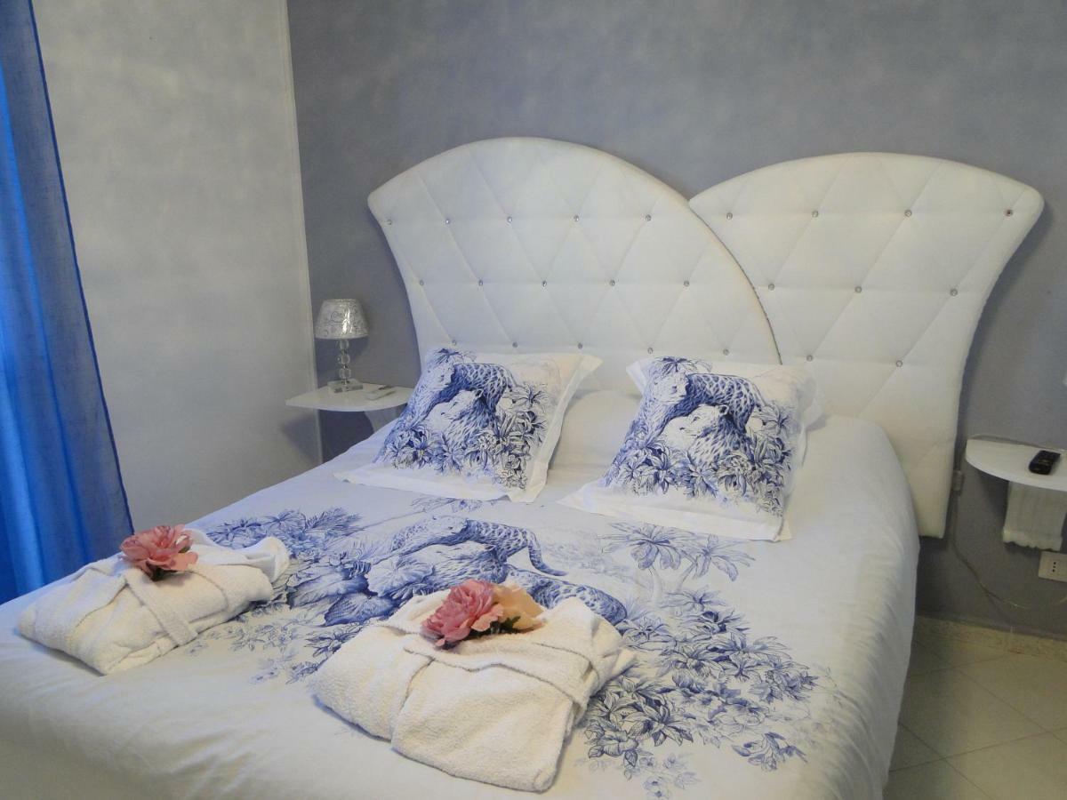 Bed and Breakfast Le Vele à Campofelice Di Roccella Extérieur photo